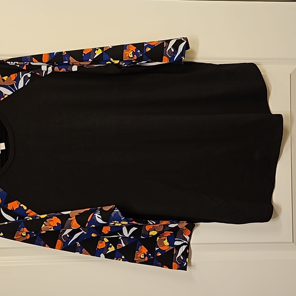 LulaRoe Randy 3XL, 3/4 sleeves Floral and Black